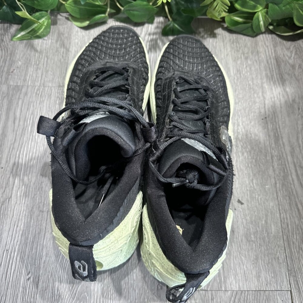 Nike Cosmic Unity Green Glow Mens 13 Shoes DA6725-001 Black Basketball Sneaker - Picture 6 of 9